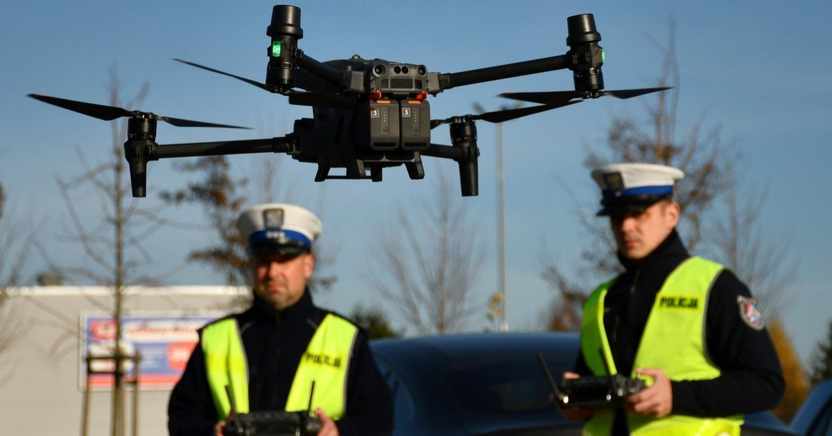 „Czerwone Światło – STOP”. Policyjne działania wykorzystaniem drona [VIDEO, ZDJĘCIA]