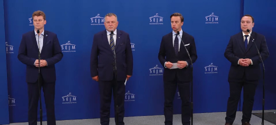 SKANDAL! Naukowiec IPN niewpuszczony na pogrzeb ofiar UPA na Ukrainie [VIDEO]