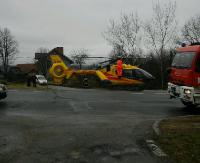 Groźny wypadek w Domaradzu. Jednego z kierowców śmigłowcem przetransportowano do szpitala (ZDJĘCIA)