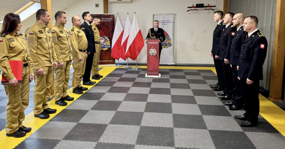 Strażacy z Leska awansowali na wyższe stanowiska [ZDJĘCIA]
