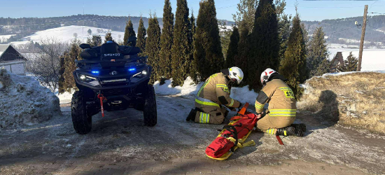 CZASZYN: Akcja ratunkowa w trudno dostępnym terenie. Strażacy OSP ruszyli z pomocą [ZDJĘCIA]