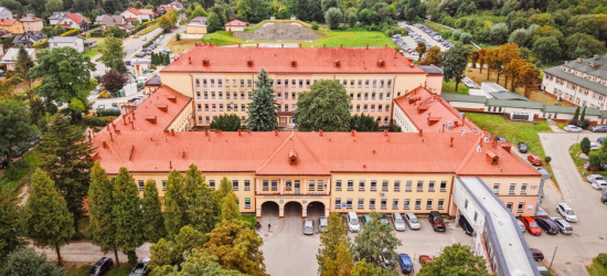 Październik to Miesiąc Świadomości Raka Piersi. Zadbaj o swoje zdrowie – zrób mammografię w Sanoku