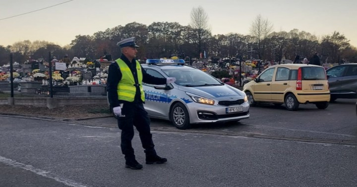 1 listopada zmiany w ruchu w Sanoku. Policja ostrzega przed utrudnieniami