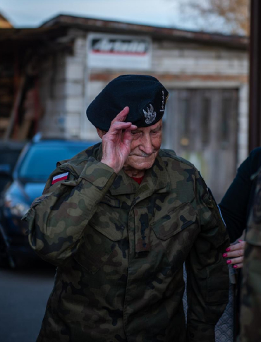 Żegnamy żołnierza i świadka historii – kapitana Tadeusza Lutaka ps. „Pancerz” (ZDJĘCIA]