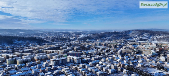 Sanok zimą. Zobacz niesamowite ZDJĘCIA Z DRONA naszego fotoreportera!