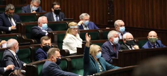 Sejm NA ŻYWO: Drugi dzień obrad. Sądy na tapecie!