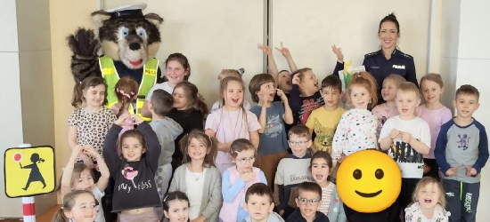 LESKO: Policjanci z wizytą u przedszkolaków [ZDJĘCIA]