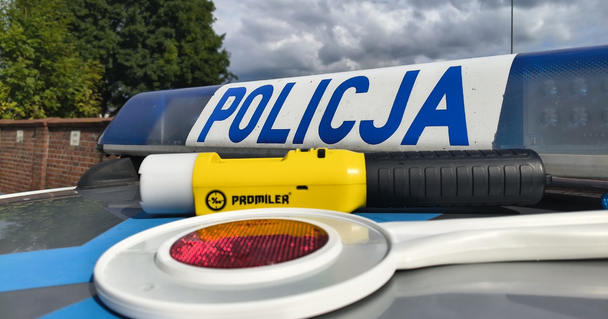 65-latek przyjechał ciągnikiem na zakupy. Miał ponad promil alkoholu!