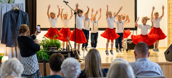 Świętujemy Dzień Ojca z seniorami. Muzyka, wspomnienia i emocje