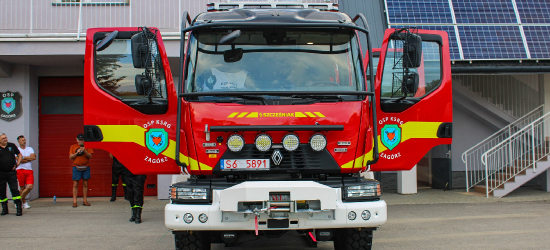 Nowy wóz ratowniczo-gaśniczy dla OSP Zagórz już w remizie (ZDJĘCIA)