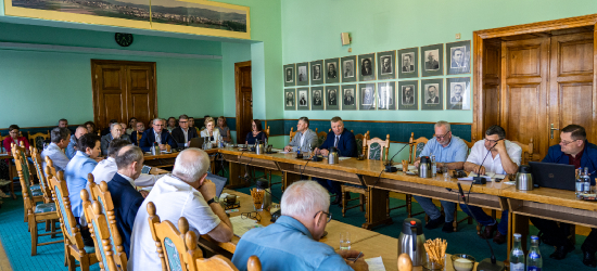 Zarząd Powiatu Sanockiego z absolutorium i wotum zaufania (ZDJĘCIA)