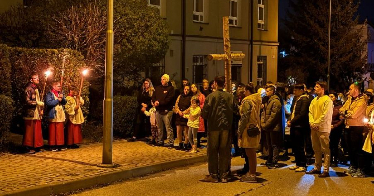 Wielki Piątek w Sanoku. Droga Krzyżowa przejdzie ulicami miasta [VIDEO]