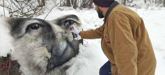 Niesamowite dzieła Arkadiusza Andrejkowa malowane na śniegu! (ZDJĘCIA)