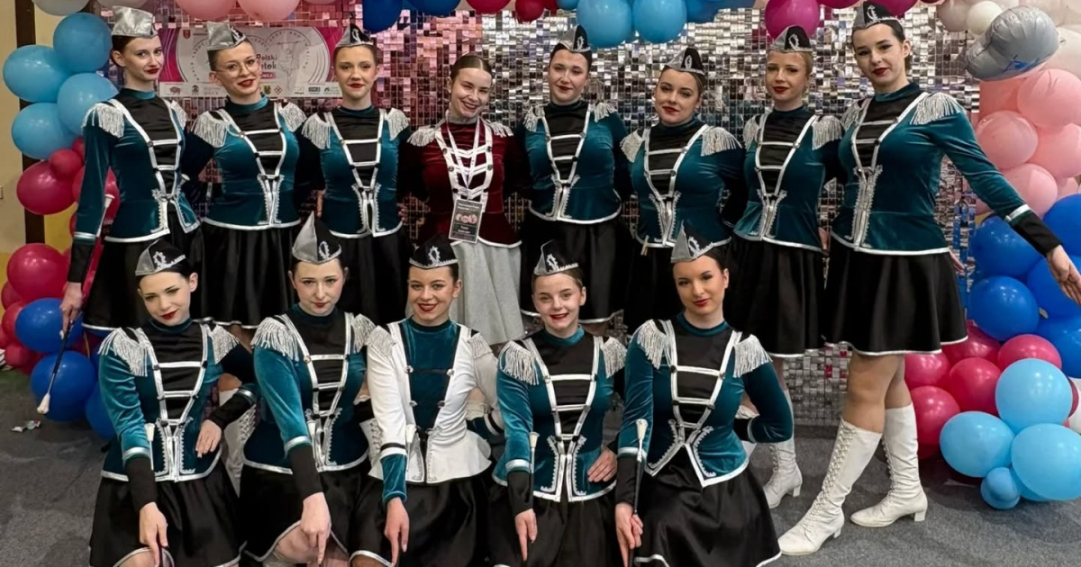 Sukces mażoretek „Impuls” z Pakoszówki! Grad medali na Mistrzostwach Polski w Hajnówce