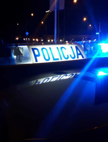 Koniec z „driftowaniem” na drogach. Od dziś surowe kary i utrata prawa jazdy