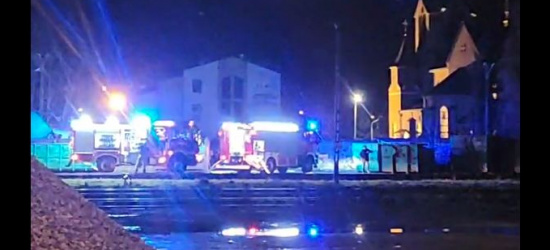 SANOK: Ogień przy ulicy Lipińskiego. Błyskawiczna akcja strażaków (VIDEO)