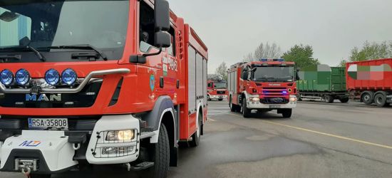 AKTUALIZACJA/ZAGÓRZ: Pożar maszyny w jednej z hal (FOTO)