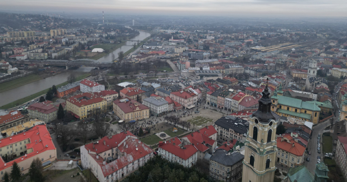 Zwłoki mężczyzny odnalezione nad Sanem w Przemyślu. Policja wyjaśnia okoliczności śmierci
