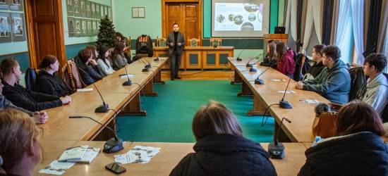 SANOK: Aktywność obywatelska w praktyce. Spotkanie młodzieży w Sali Herbowej