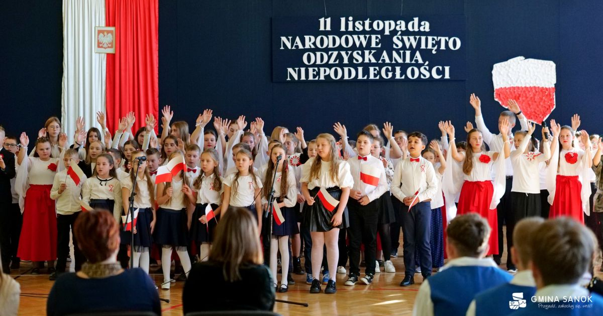 GMINA SANOK: Szkoły Podstawowe uczciły obchody Święta Niepodległości [ZDJĘCIA]