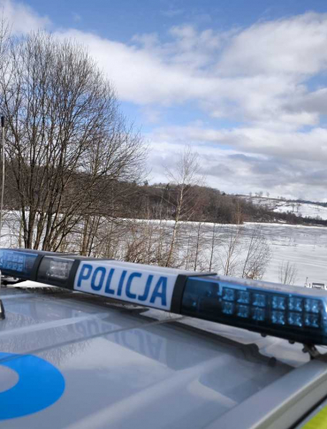 BIESZCZADY: Dzielnicowi czuwają nad bezpieczeństwem podczas ferii