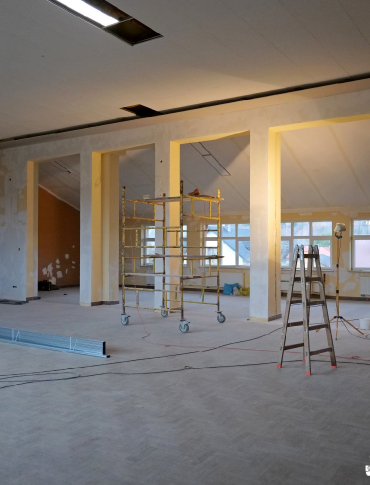 GMINA SANOK: Metamorfoza sali WDK w Niebieszczanach. Będzie nowocześnie i funkcjonalnie [ZDJĘCIA]