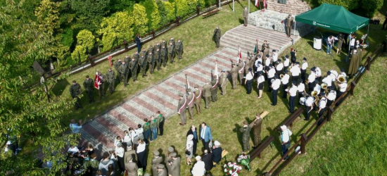 BYKOWCE. Trwają uroczystości upamiętniające poległych żołnierzy. OGLĄDAJ NA ŻYWO