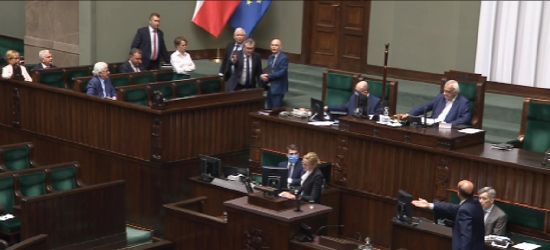 AWANTURA W SEJMIE: Kaczyński do posłów: Hołota chamska (VIDEO)