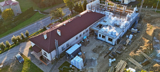 Nowa sala gimnastyczna w Pakoszówce nabiera kształtów (ZDJĘCIA)