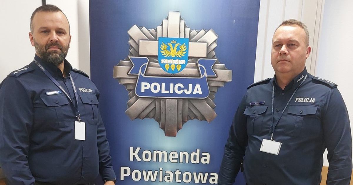 BRZOZÓW: Spokój, empatia i szybka reakcja policjantów uratowały życie!