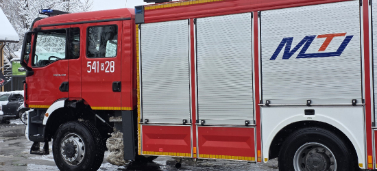 SANOK: Połamane drzewa i zerwane linie. Strażacy w nieustannych działaniach [VIDEO, ZDJĘCIA]