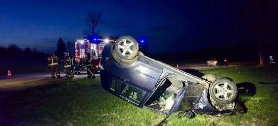 Dachowanie nietrzeźwego kierowcy w Wesołej