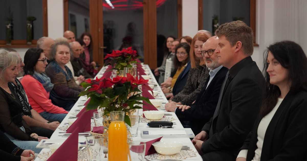 Serdeczność, wsparcie i świąteczna atmosfera. Spotkanie Świąteczno-Noworoczne sanockiego oddziału PTSR [ZDJĘCIA]