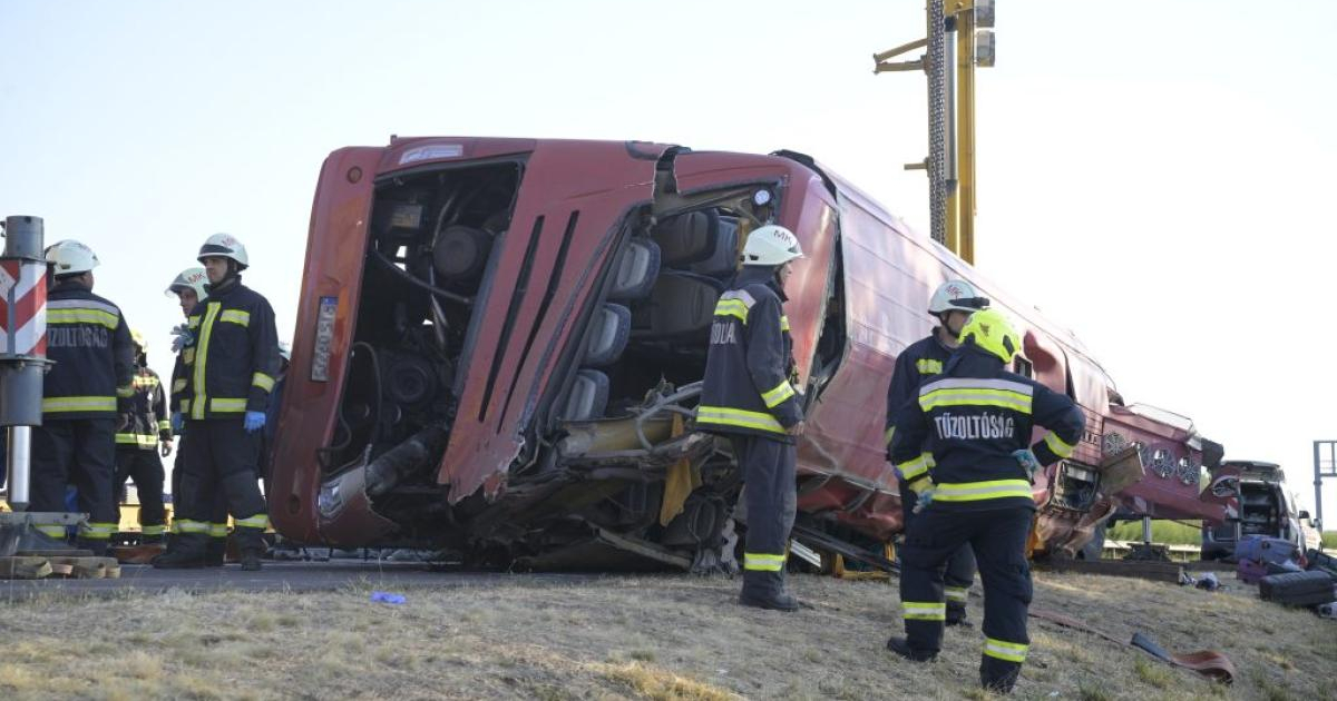 Tragiczny wypadek autokaru z Podkarpacia! Zginęło 12 osób