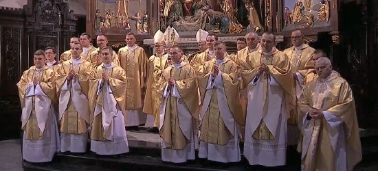 Pakoszówka, Odrzechowa, Brzozów mają młodych kapłanów (VIDEO)
