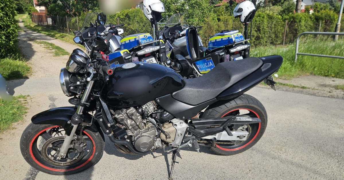 Brawurowa ucieczka motocyklisty w Iwoniczu. 23-latek stanie przed sądem. ZOBACZ VIDEO