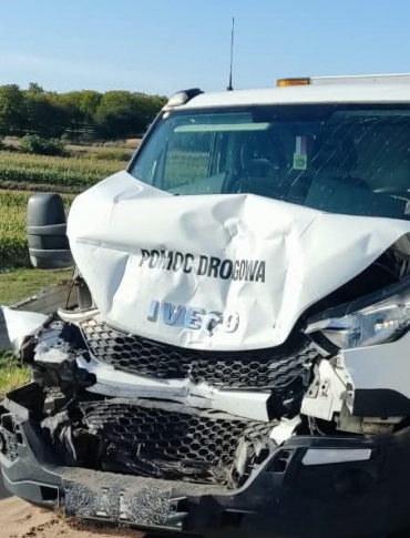 Pijany kierowca Iveco wjechał w cysternę na A4. Miał blisko 2,5 promila! [ZDJĘCIA]