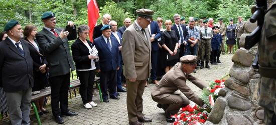 Upamiętnili ofiary egzekucji na górze Gruszka (ZDJĘCIA)