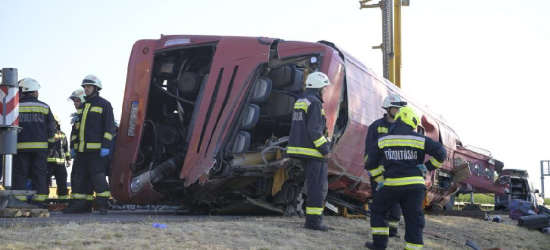 Tragiczny wypadek autokaru z Podkarpacia! Zginęło 12 osób