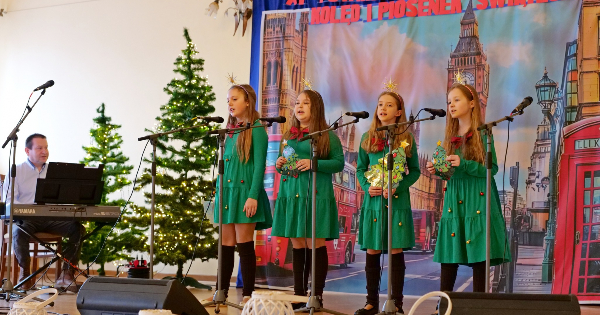 XI Powiatowy Konkurs Angielskich Kolęd i Piosenek Świątecznych w Kostarowcach