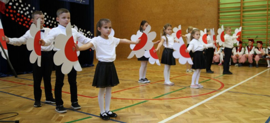 Święto patrona Szkoły Podstawowej w Zahutyniu! (FOTO)