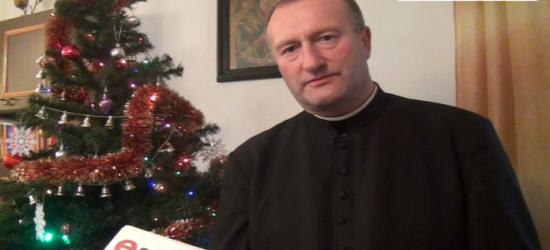 Świąteczne życzenia składa ks. Andrzej Szkoła (FILM)