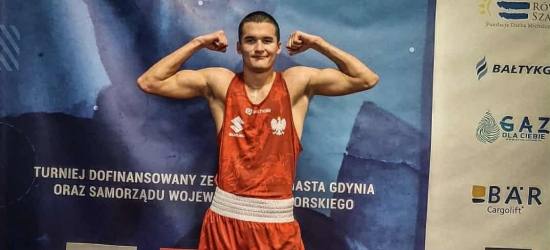 BOKS: Aleksander Sikora zwycięża XIII Memoriał im. Brunona Bendiga w Gdyni!