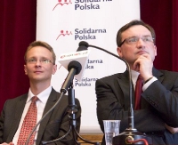 Minister sprawiedliwości Zbigniew Ziobro w liście do komisarza Oettingera protestuje przeciwko nagonce na nowy rząd. I wytyka kłamstwa na temat Polski