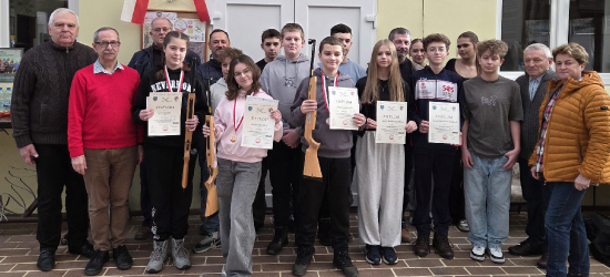 Młodzi celują w przyszłość! W „Sokole” odbyły się emocjonujące Zawody w Strzelectwie Laserowym