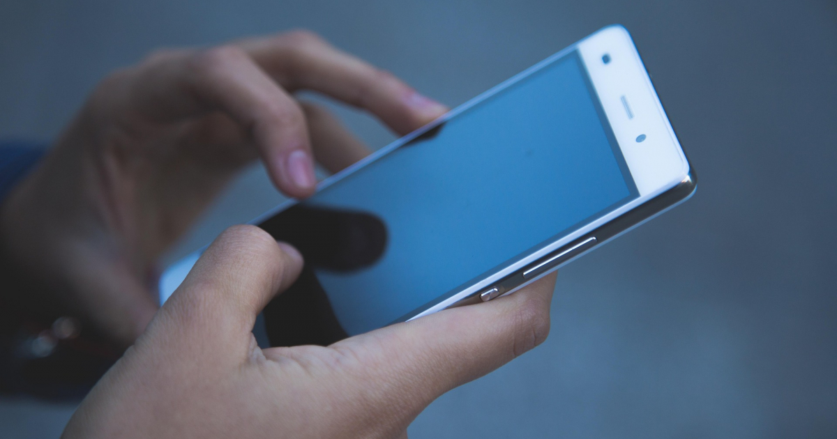 Dostałeś takiego SMS-a? ZUS ostrzega przed próbami wyłudzenia danych