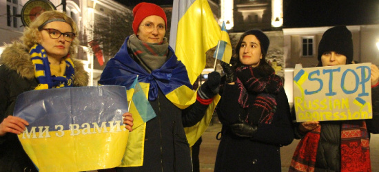 SANOK solidarny z UKRAINĄ! Wzruszające gesty na Rynku (VIDEO, ZDJĘCIA)