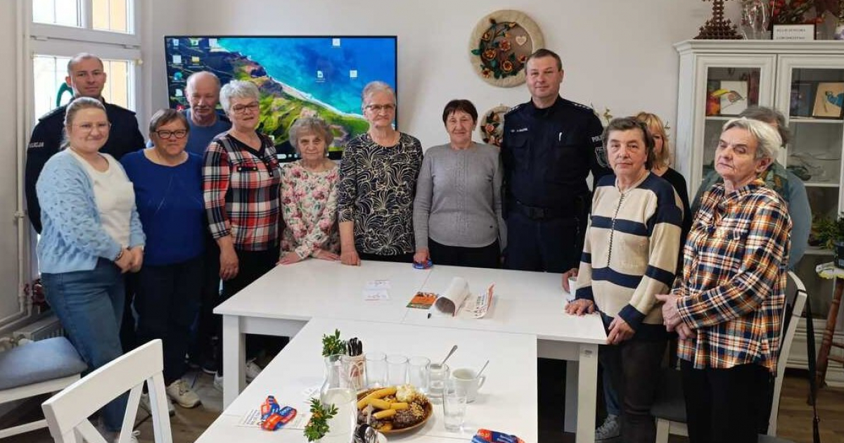 ZAGÓRZ: Policjanci z wizytą u seniorów. Jak nie dać się oszukać „na wnuczka”?