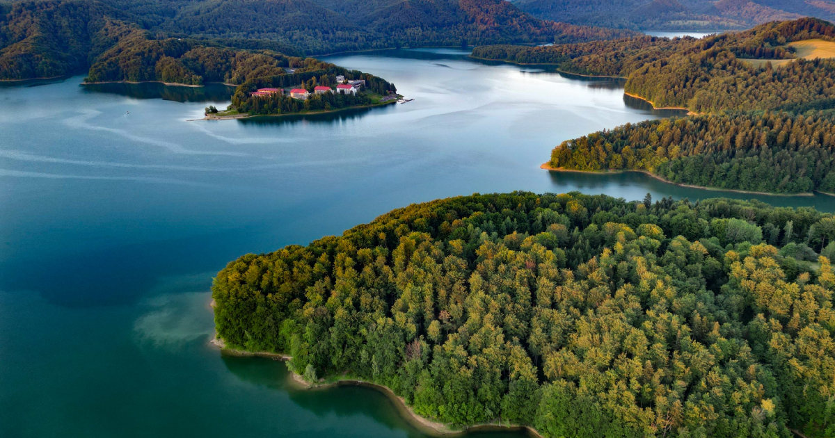 Patrol Społecznej Straży Rybackiej w powiecie bieszczadzkim. Sprawdzali brzegi zalewu [ZDJĘCIA]