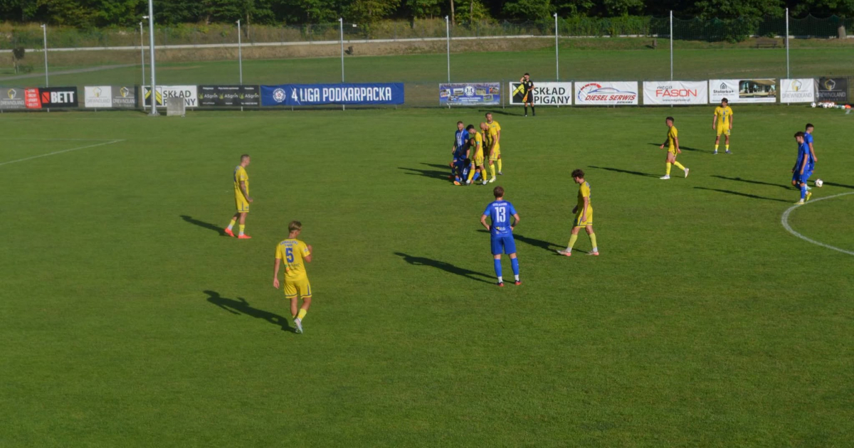 Pewne zwycięstwo na inaugurację! Ekoball Stal Sanok wygrywa z Sokołem Sieniawa